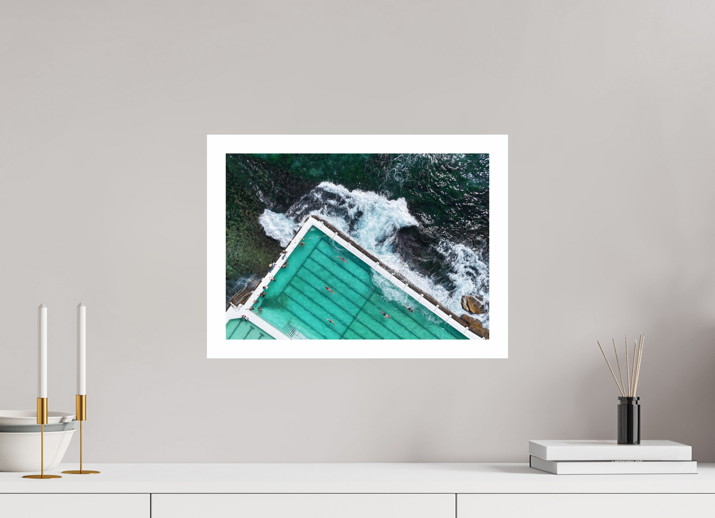 DIN A3 (42 x 29,7 cm), Fine Art Pearl A3 3cm Border Bondi Icebergs – Aerial Fine Art Print