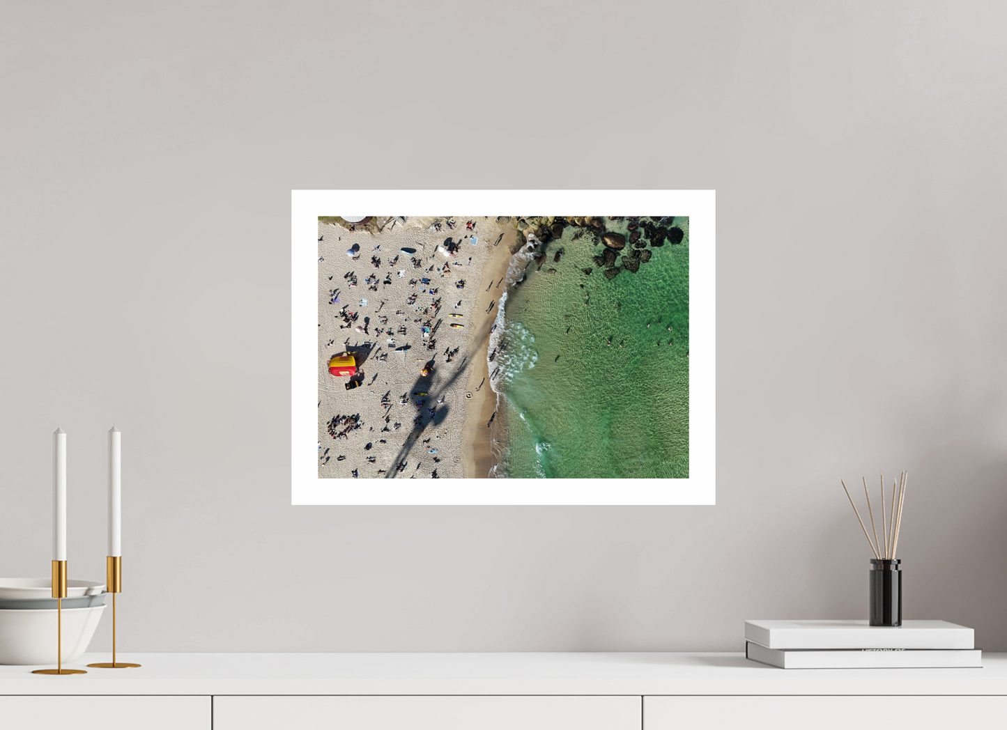 DIN A3 (42 x 29,7 cm), Fine Art Pearl A3 3cm Border Coogee Beach – Summer Crowd Fine Art Print